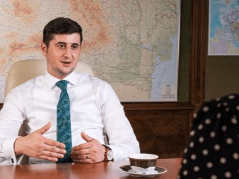 LUCIAN RUSU: Românii pot opta pentru energie electrică de pe piața concurențială până la 31 martie 2021